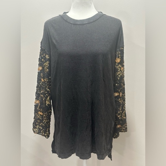 Free People Women’s Oversized Long Sleeve w/Sequins Blouse Black Size Small - Picture 1 of 8
